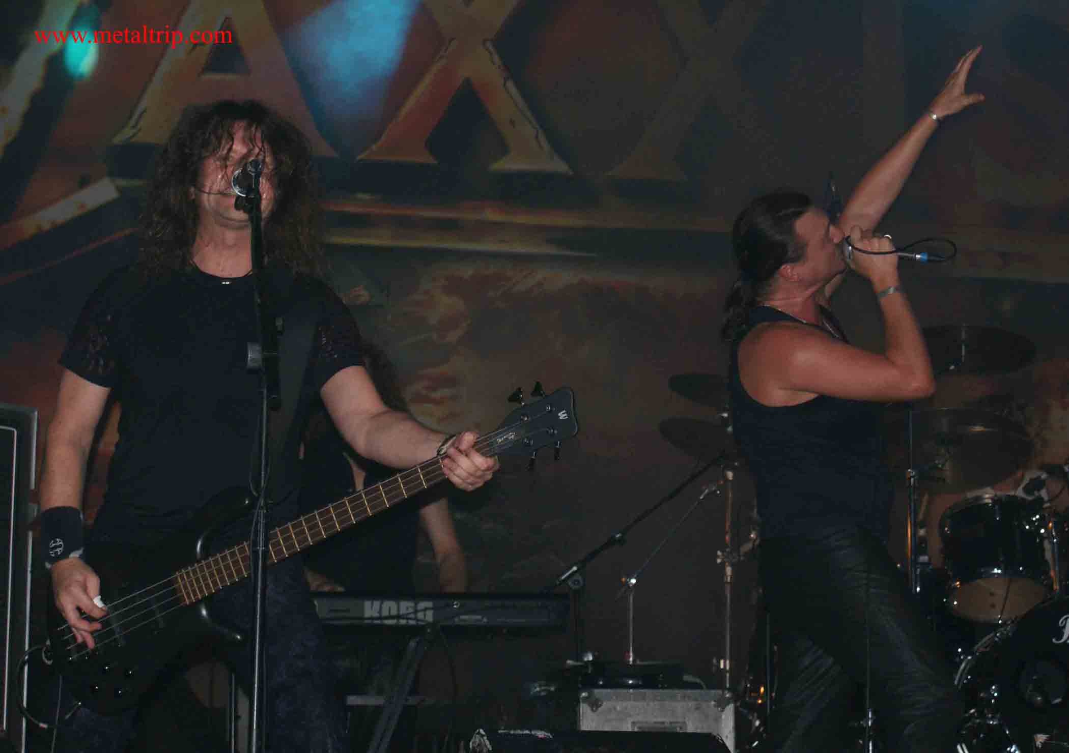 axxis-4 Axxis