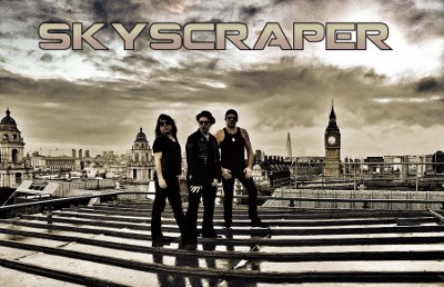 Ya podemos disfrutar del nuevo disco y del nuevo videoclip de Skyscraper