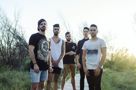Más detalles del debut de In Your Face