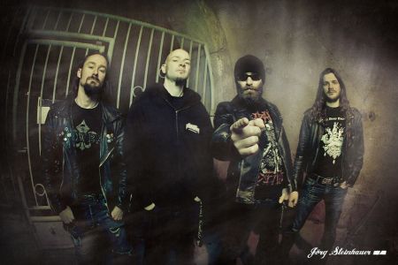 Nuevo álbum de Gorilla Monsoon