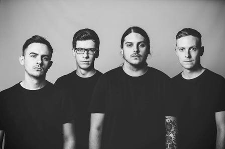 “Hollow Hands” es el nuevo video de Lay Siege