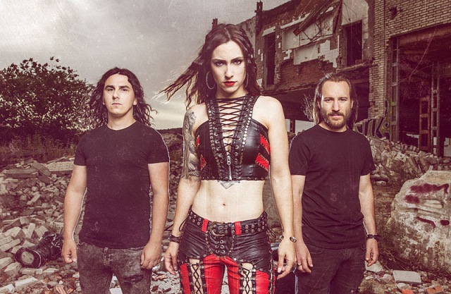 Bloodhunter estrena el video de “All These Souls Shall Serve Forever»
