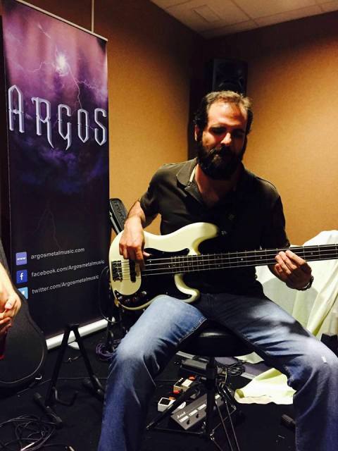 Entrevistamos a Daniel Hidalgo, bajista de Argos