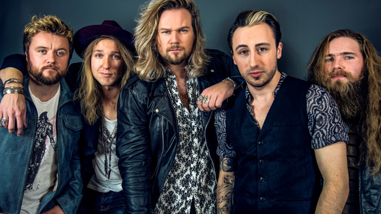 Nuevo video lyric de Inglorious