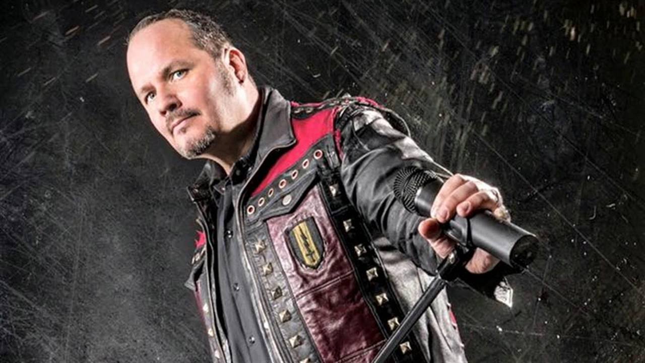 Tim Ripper Owens opina sobre el holograma de Dio