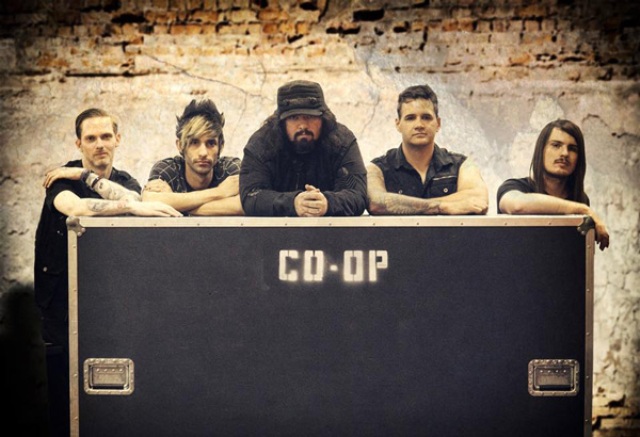 Detalles del nuevo CO-OP, el grupo del hijo de Alice Cooper