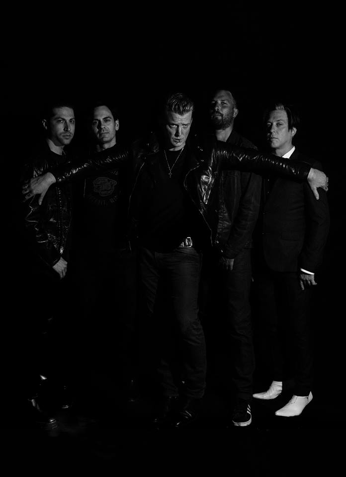Nuevo video de The Queens Of The Stone Age para su «Head Like A Hunted House»