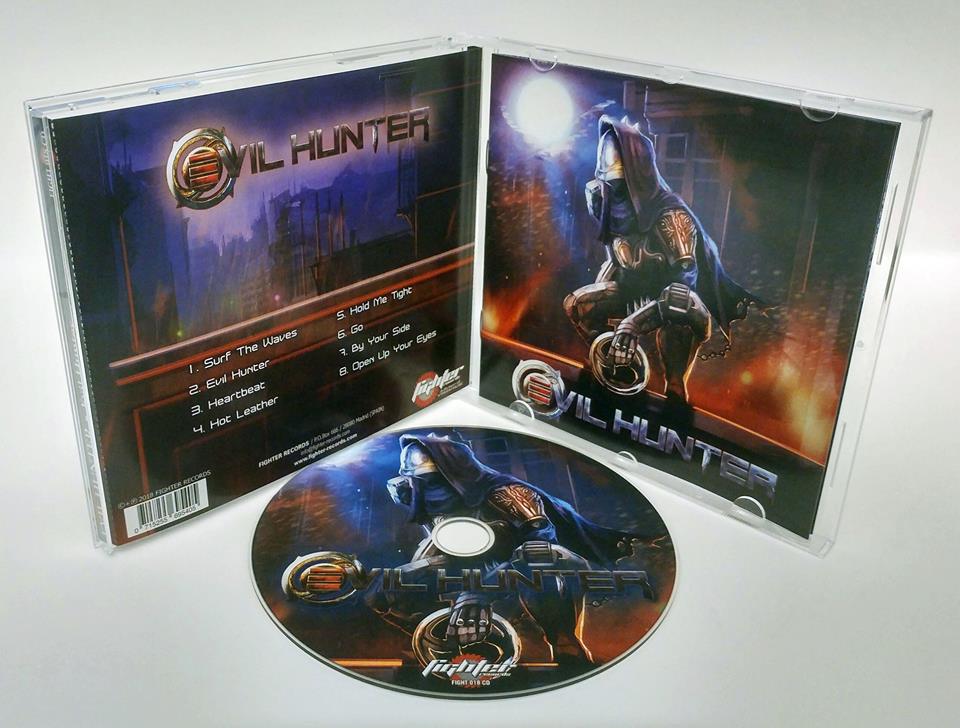 Álbum debut de Evil Hunter