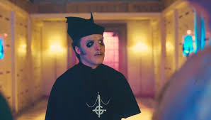 Ghost dobla al español los videos de presentación del Cardenal Copia