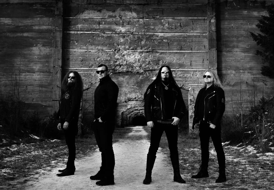 Chrome Division anuncia el adiós a los escenarios con su nuevo álbum «One Last Ride»