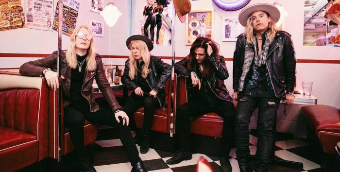 “Tell Me why”,  es el nuevo single de Santa Cruz