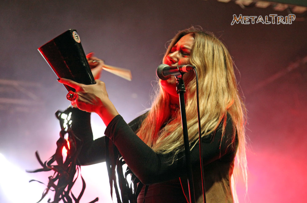 La cantante de Thundermother Guernica Mancini anuncia álbum en solitario