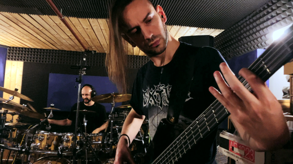 Hideous Divinity presenta su video en directo “Bent Until Fracture”