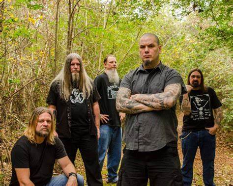 Down anuncia concierto live in streaming