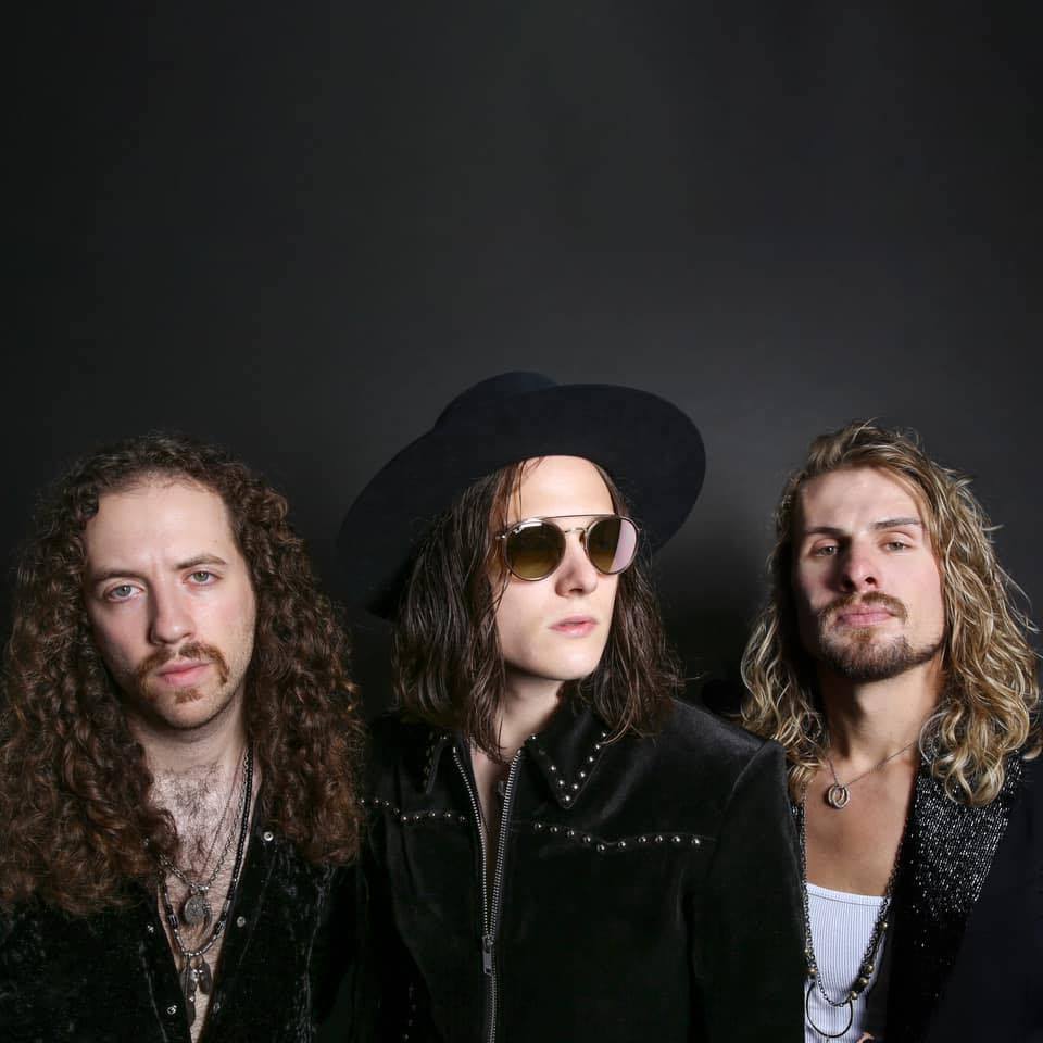  Detalles y adelanto del nuevo trabajo de Tyler Bryant & The  Shakedown