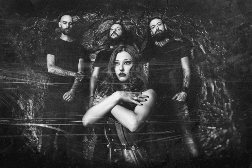 Nueva vocalista y formación en Thybreath