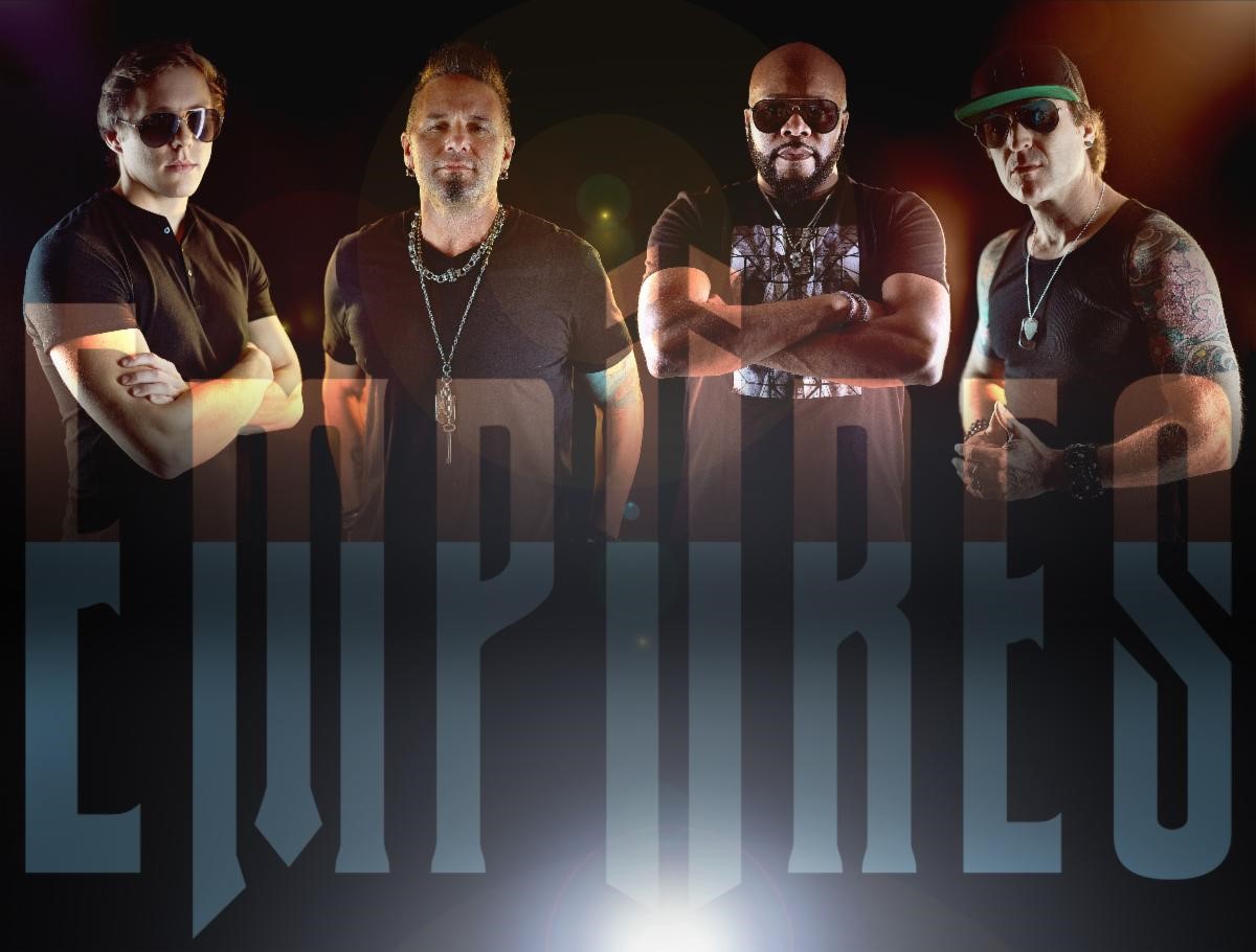 Debut de los norteamericanos Empiires