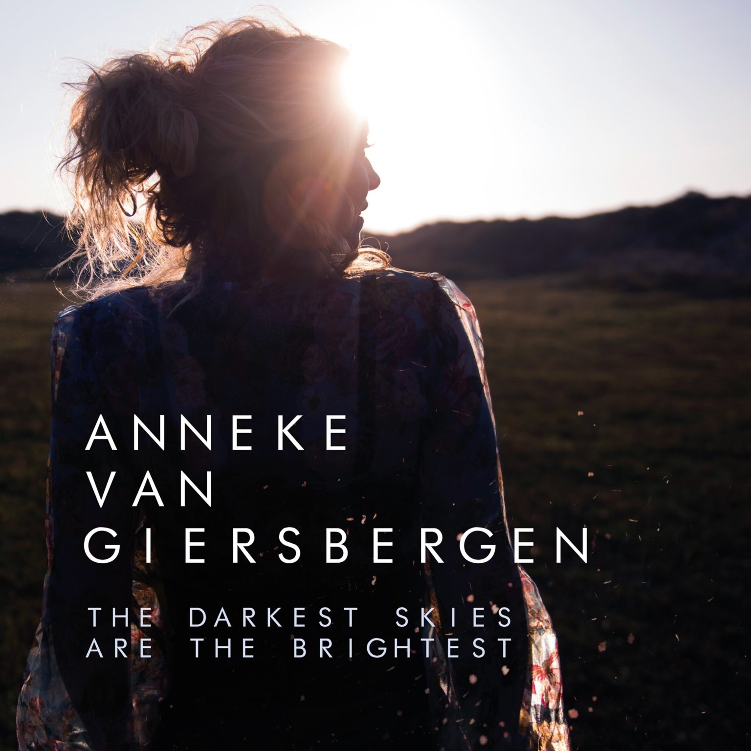 Anneke Van Giersbergen anuncia el lanzamiento del primer single de su nuevo trabajo en solitario