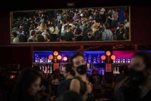 Resultados del ensayo clínico estudio PRIMA-CoV realizado en la Sala Apolo (Barcelona)