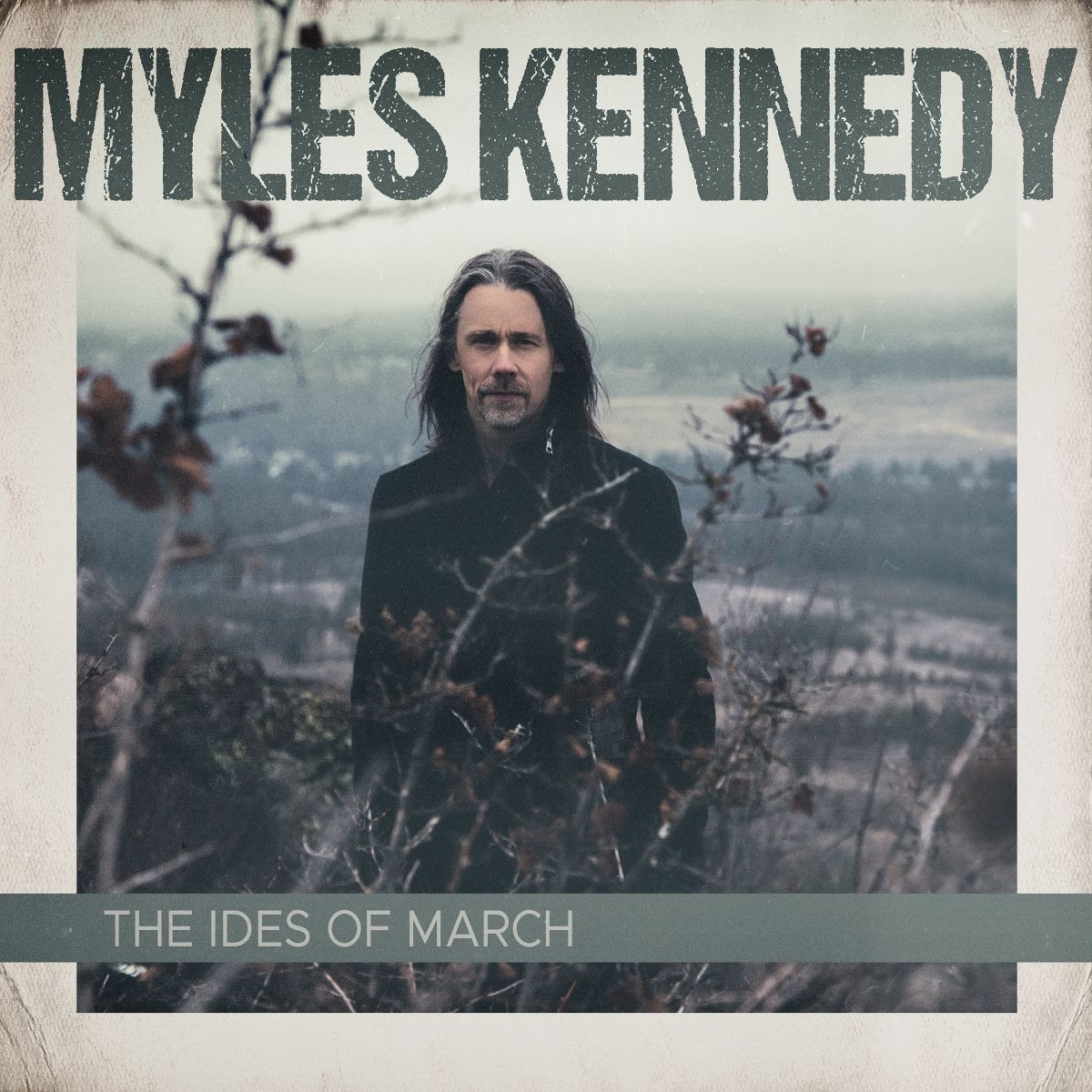 Myles Kennedy nos presenta su single «Love Rain Down»