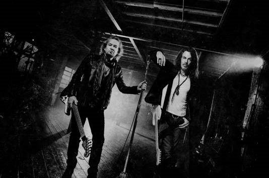 «Running», título del nuevo single de Smith/Kotzen