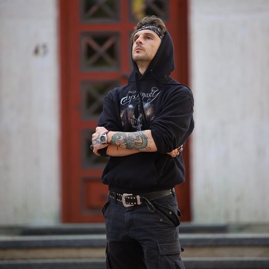Rubén Picazo publica una nueva versión