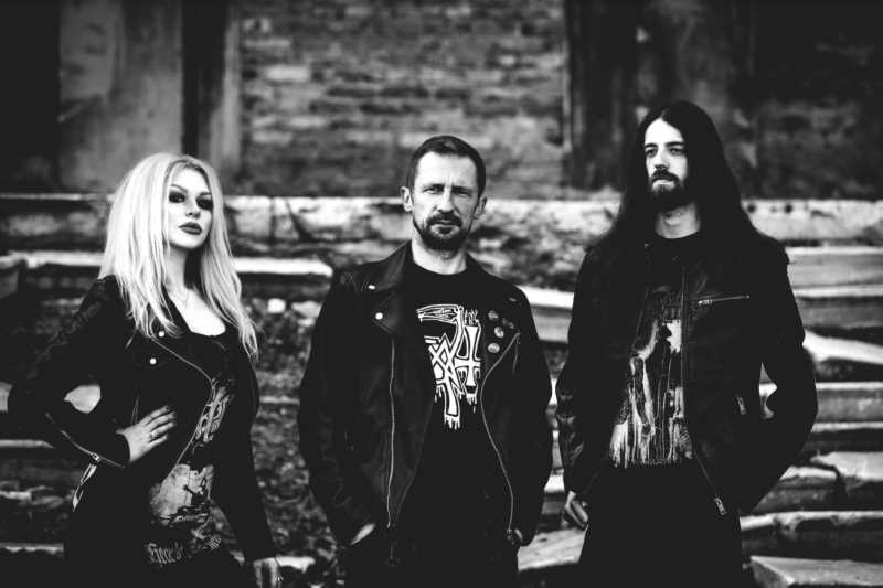 Catharsis estrena un nuevo single «Made Of Blood»