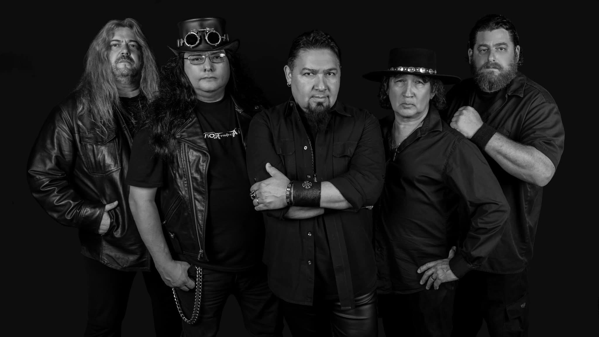 Byfist nos presenta el video de su tema «Universal Metal»