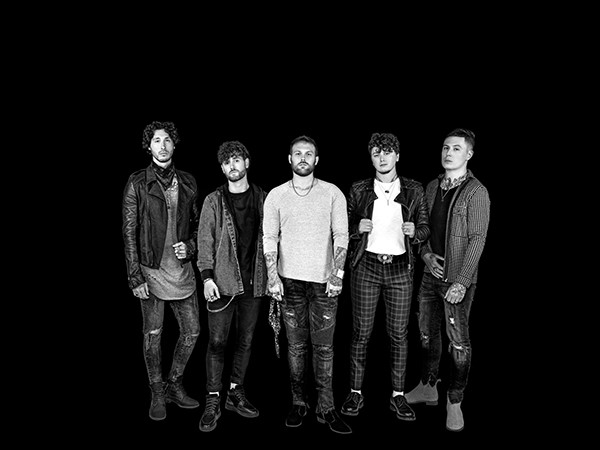 Asking Alexandria estrena «Alone Again»