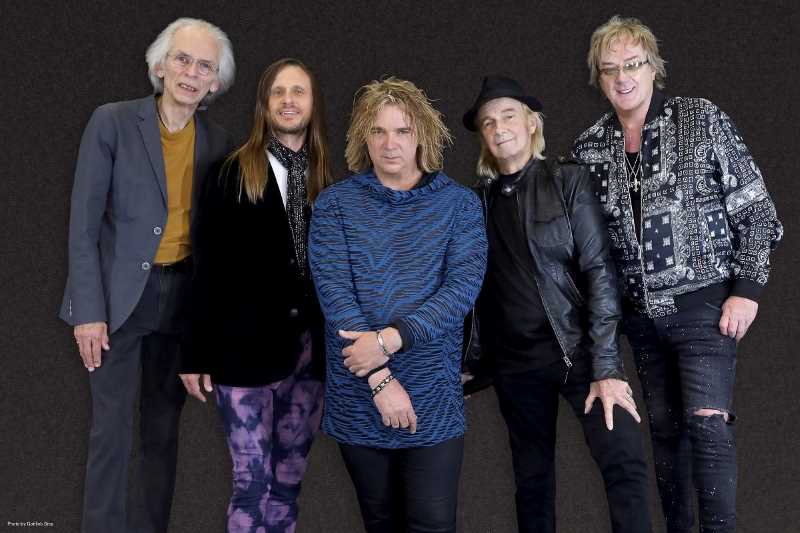 Yes estrena su video titulado ‘A Living Island’