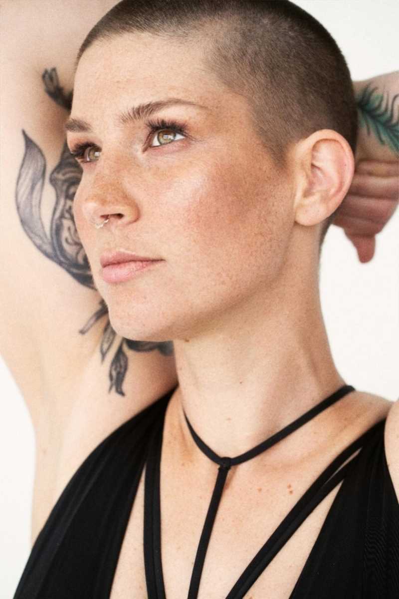 Charlotte Wessels publica su nuevo video llamado «Afkicken»
