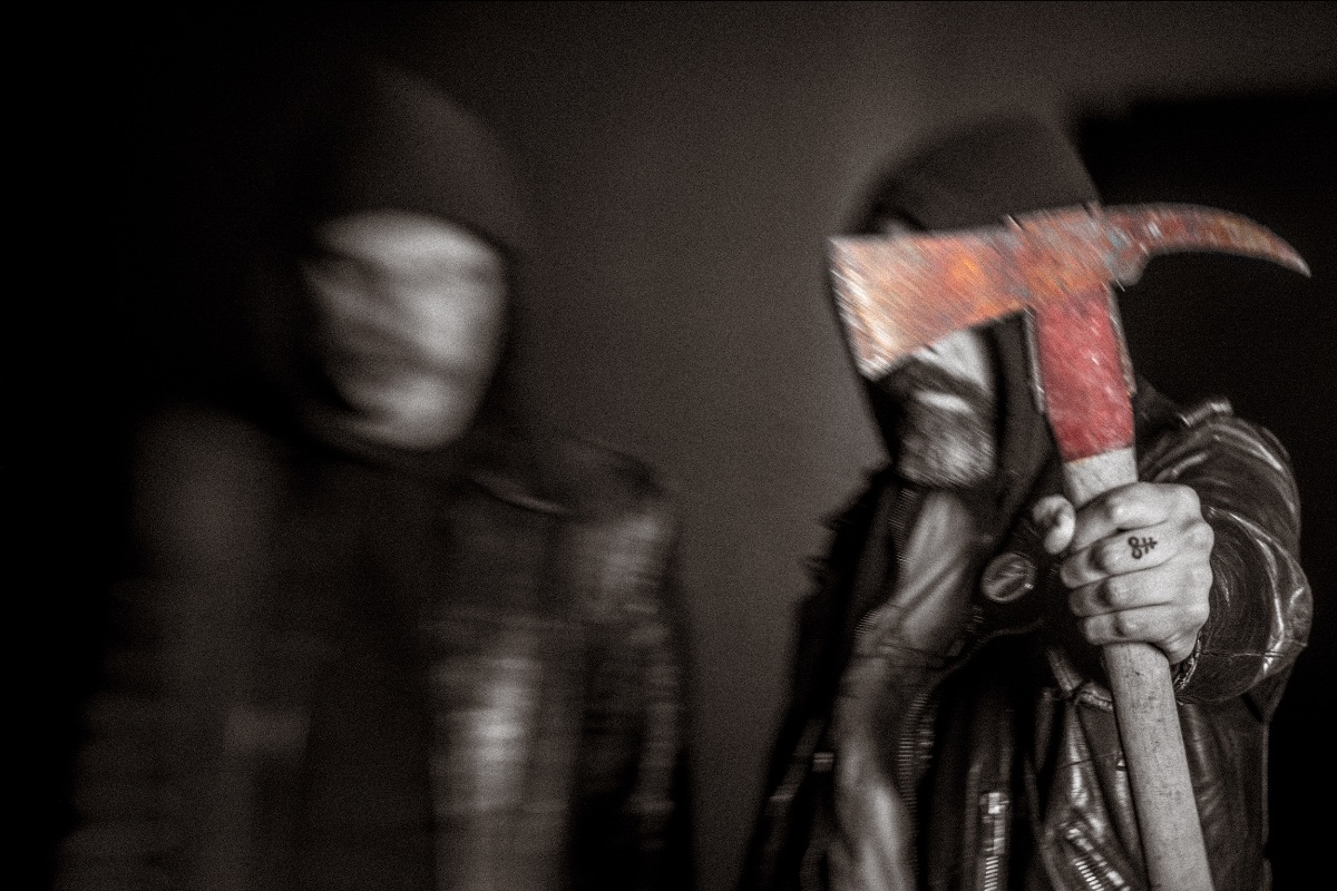 Video single de los suecos Blodskam llamado «Sharpening the Knives»