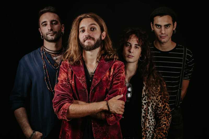Dusty Wheel estrenan su video single “I Know How To Fall”