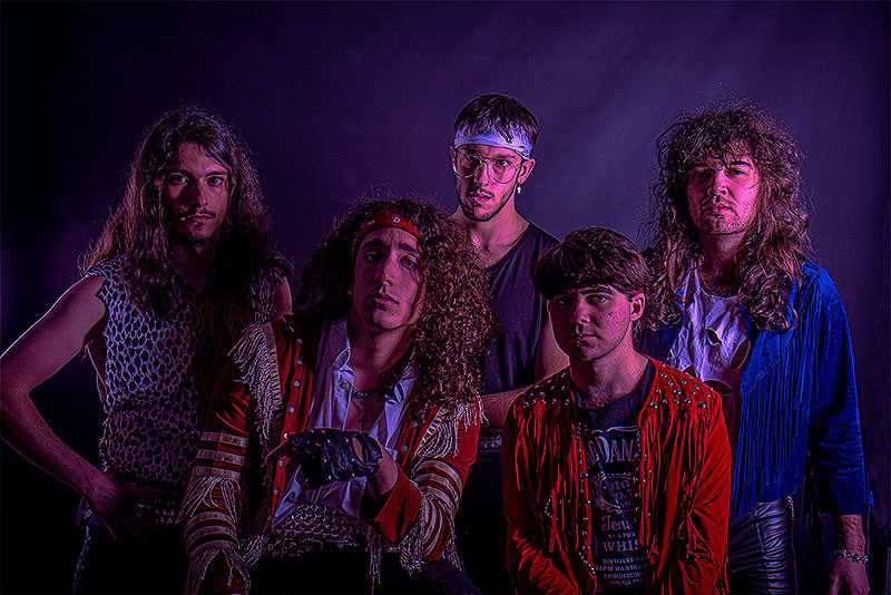 Estreno de «Redhead Lady» de Invaders