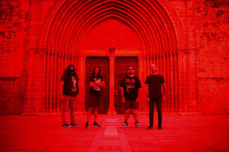 Ósserp presenta el vídeo de la canción ‘L’Home En El Laberint’