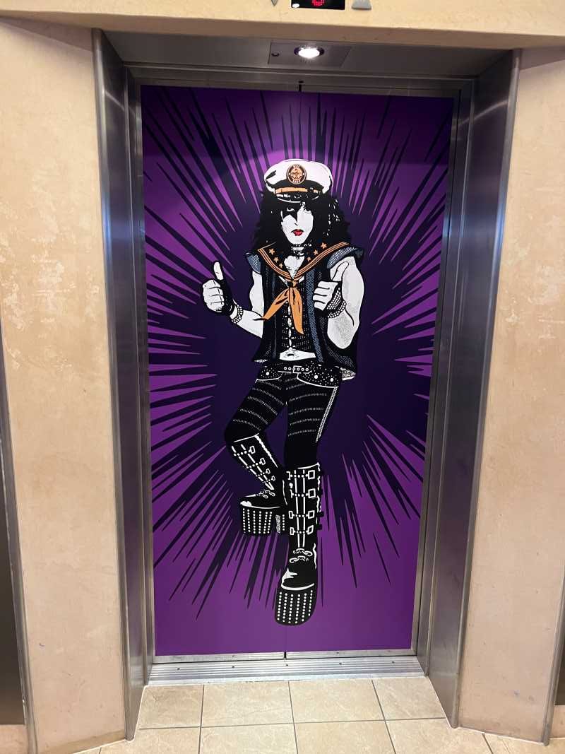 The Kiss Kruise