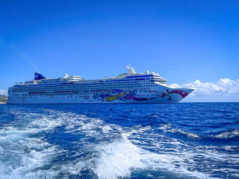 The Kiss Kruise