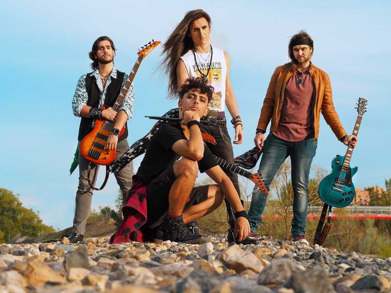 Los madrileños Castrike presentan su nueva canción «Giganticide»