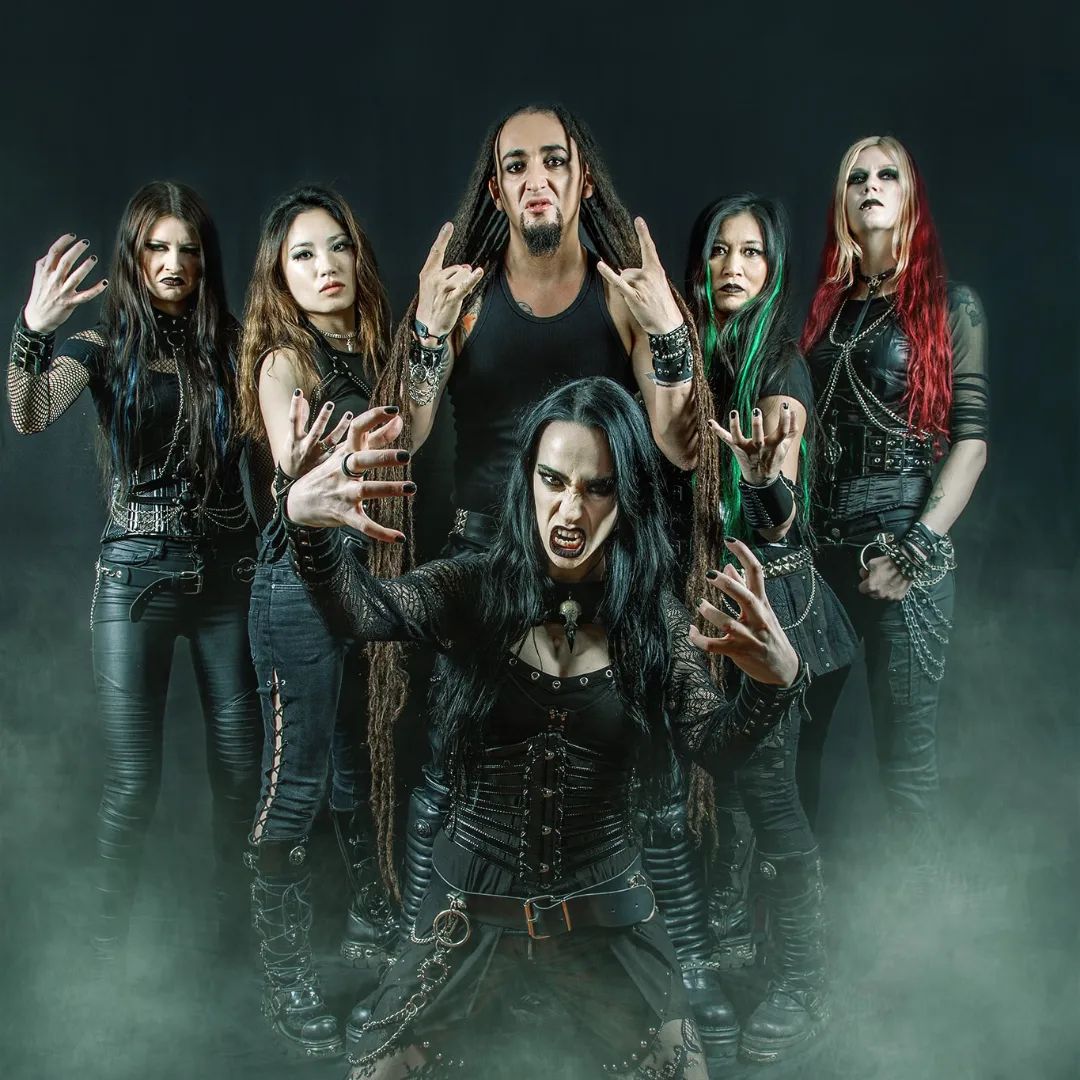Frantic Amber han lanzado su nuevo single “Black Widow”
