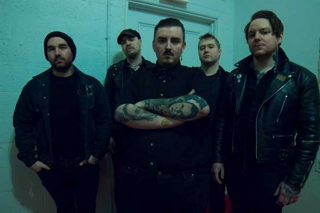 Darker Days presenta una versión de Mister Monster