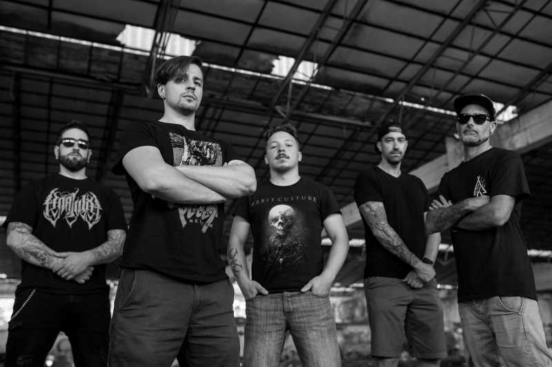 Nulled publica el video de su canción llamada “Embracing The Darkness”