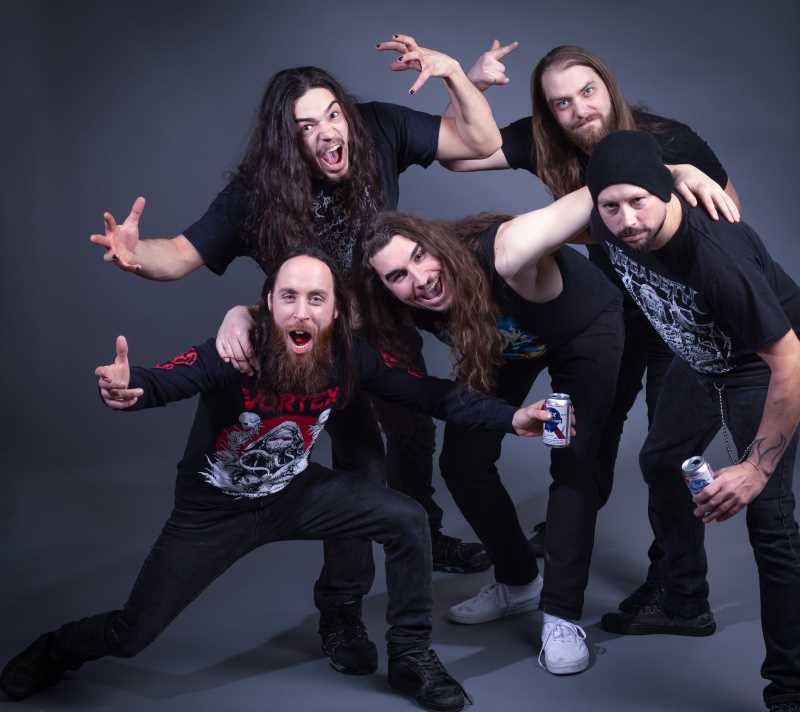 Strigampire presenta su canción «Sold Our Soul»