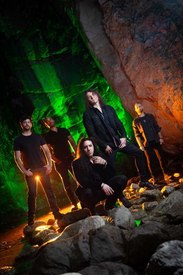 Estreno de «Where Do I Begin?», single de Whiterfall