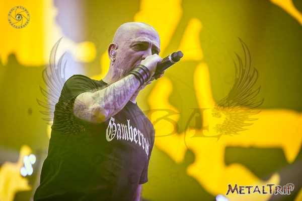 Sigue la gira de los vitorianos Soziedad Alkoholika para presentar su último disco “Confrontación”.