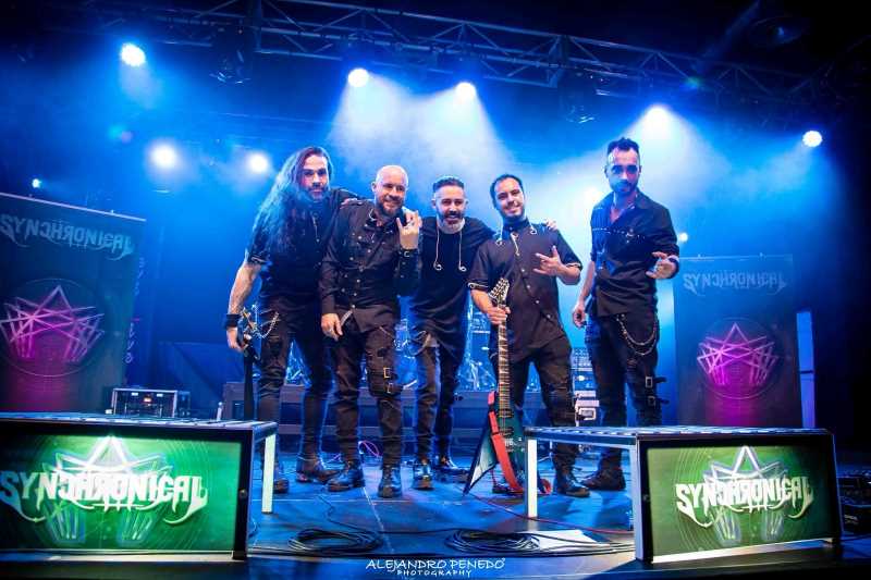 Synchronical presenta una nueva canción con la colaboración de Isra Ramos