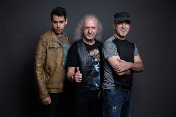 Armando de Castro Band estrenan single: “There´S Something”