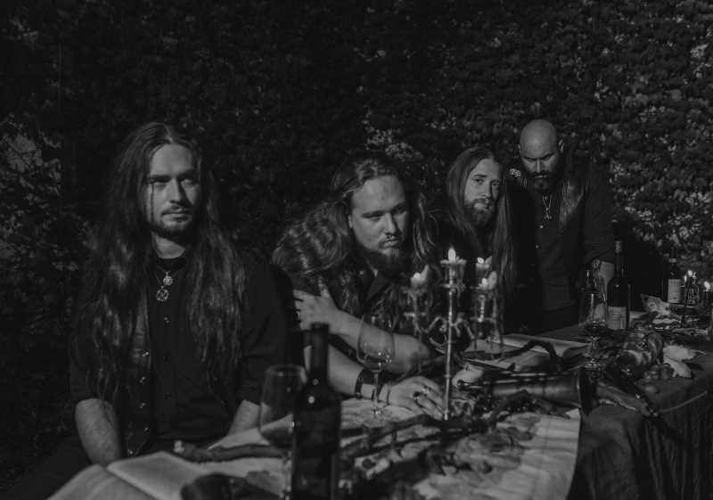 Dekadent presenta su canción titulada «Zastor»