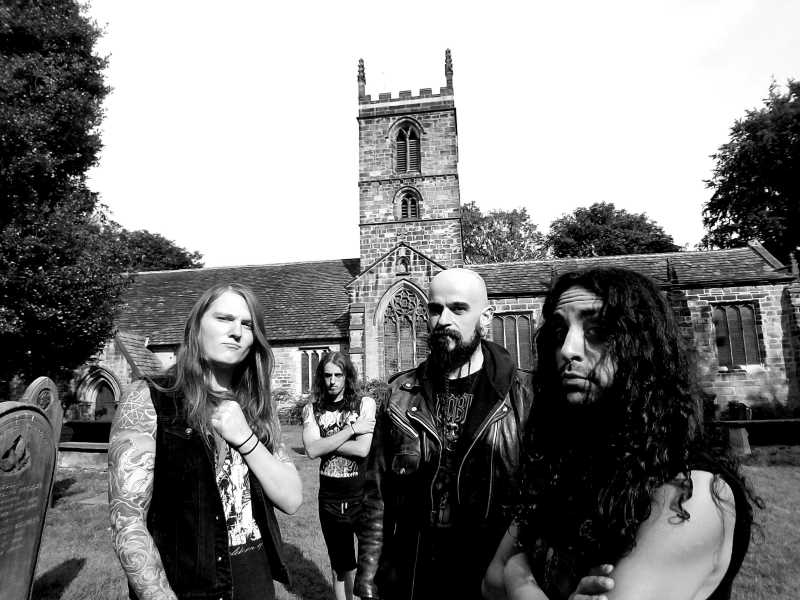 Los thraser Hatchet presentan la versión del «Hellion» de W.A.S.P.
