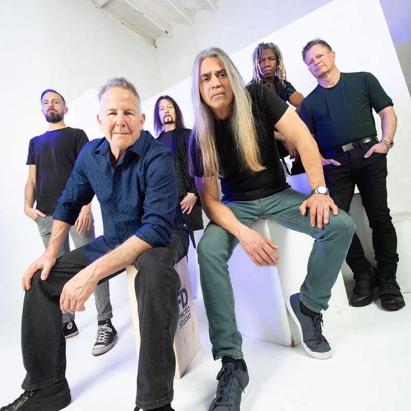 Vuelven A-Z con Ray Alder a las voces