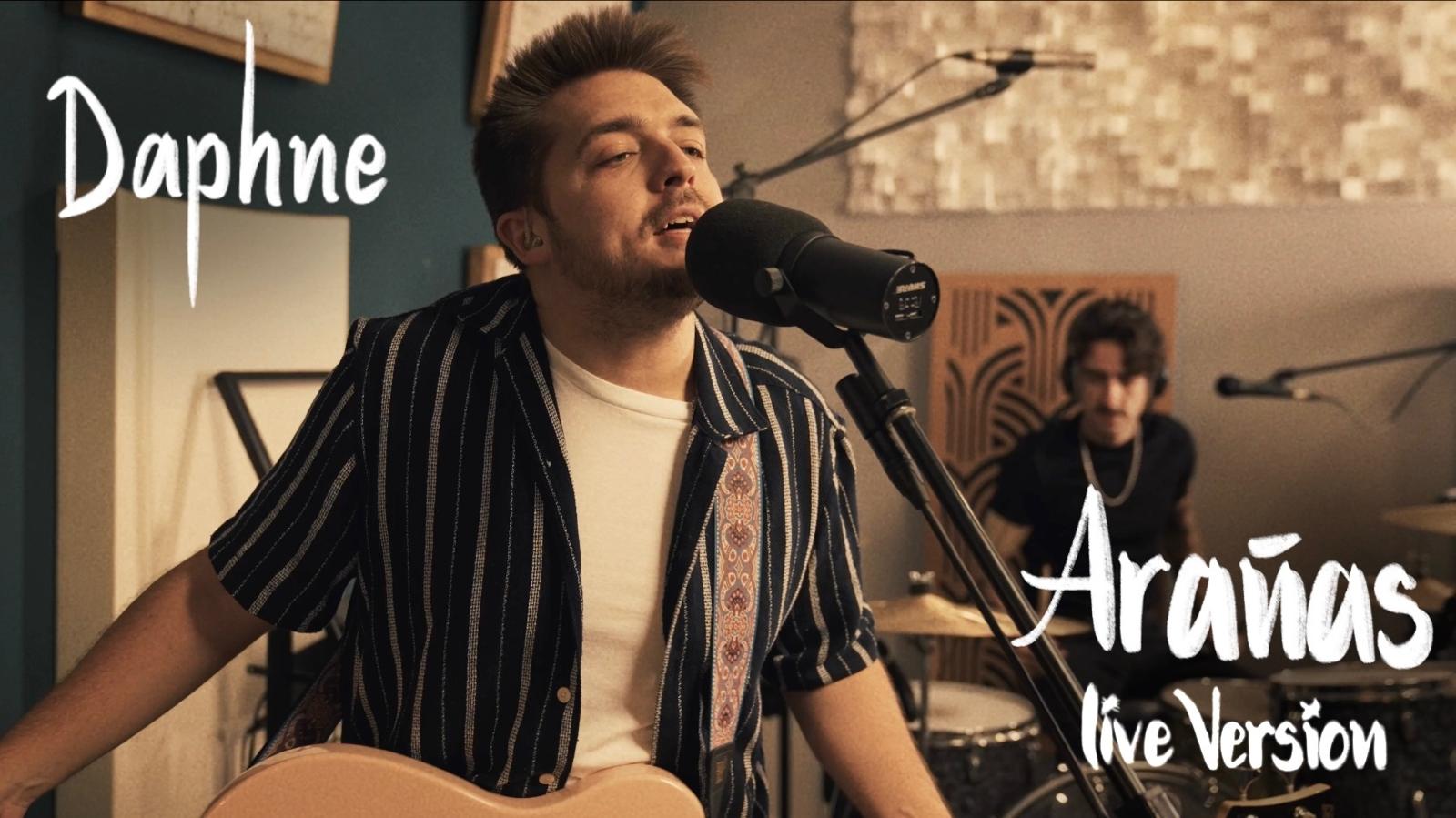 Daphne presenta la versión en vivo de su canción «Vuelve A Nacer».